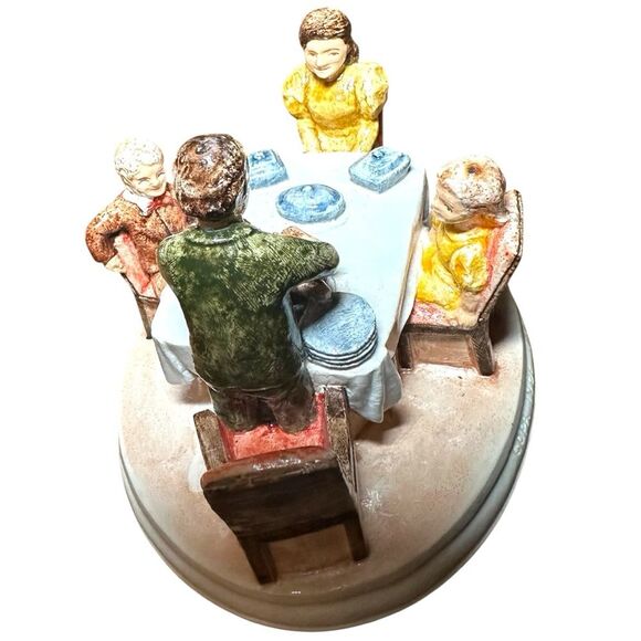 Vintage Sebastian 1983 Miniature figurine “America Remembers Family Feast”. - Picture 5 of 9